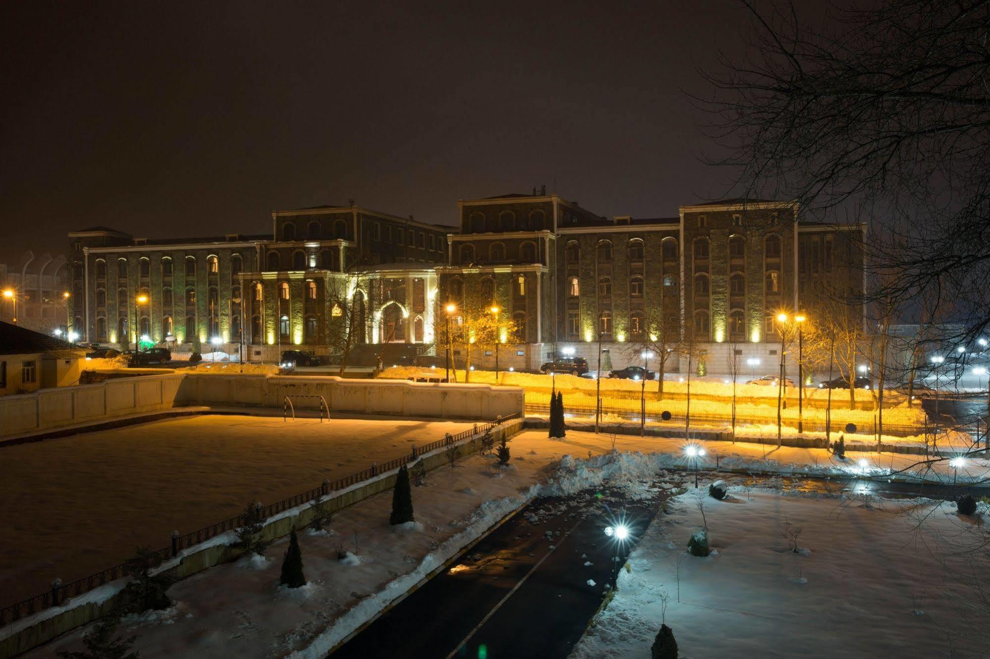 Qafqaz Karvansaray Hotel Gabala Bagian luar foto