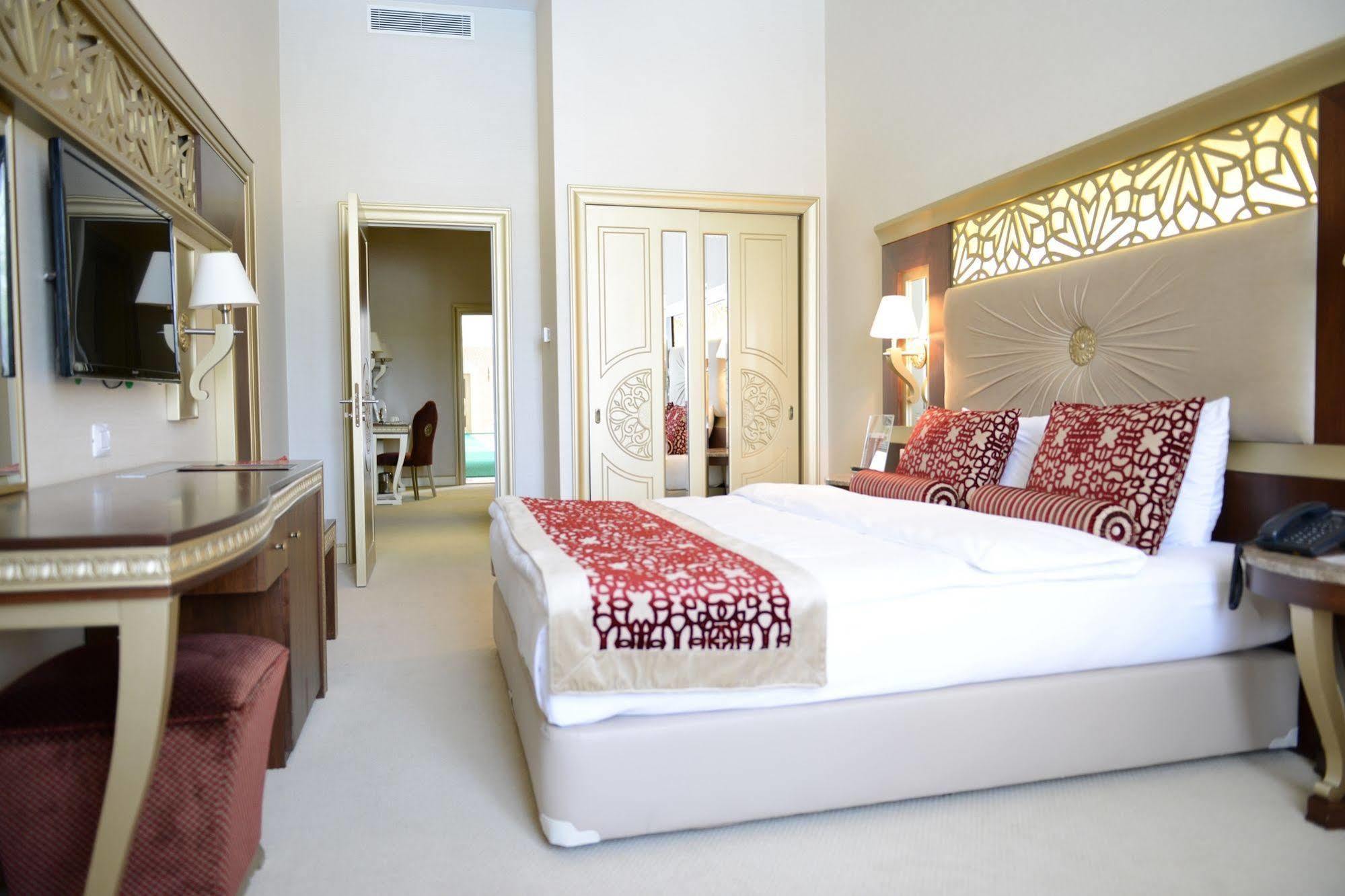 Qafqaz Karvansaray Hotel Gabala Bagian luar foto