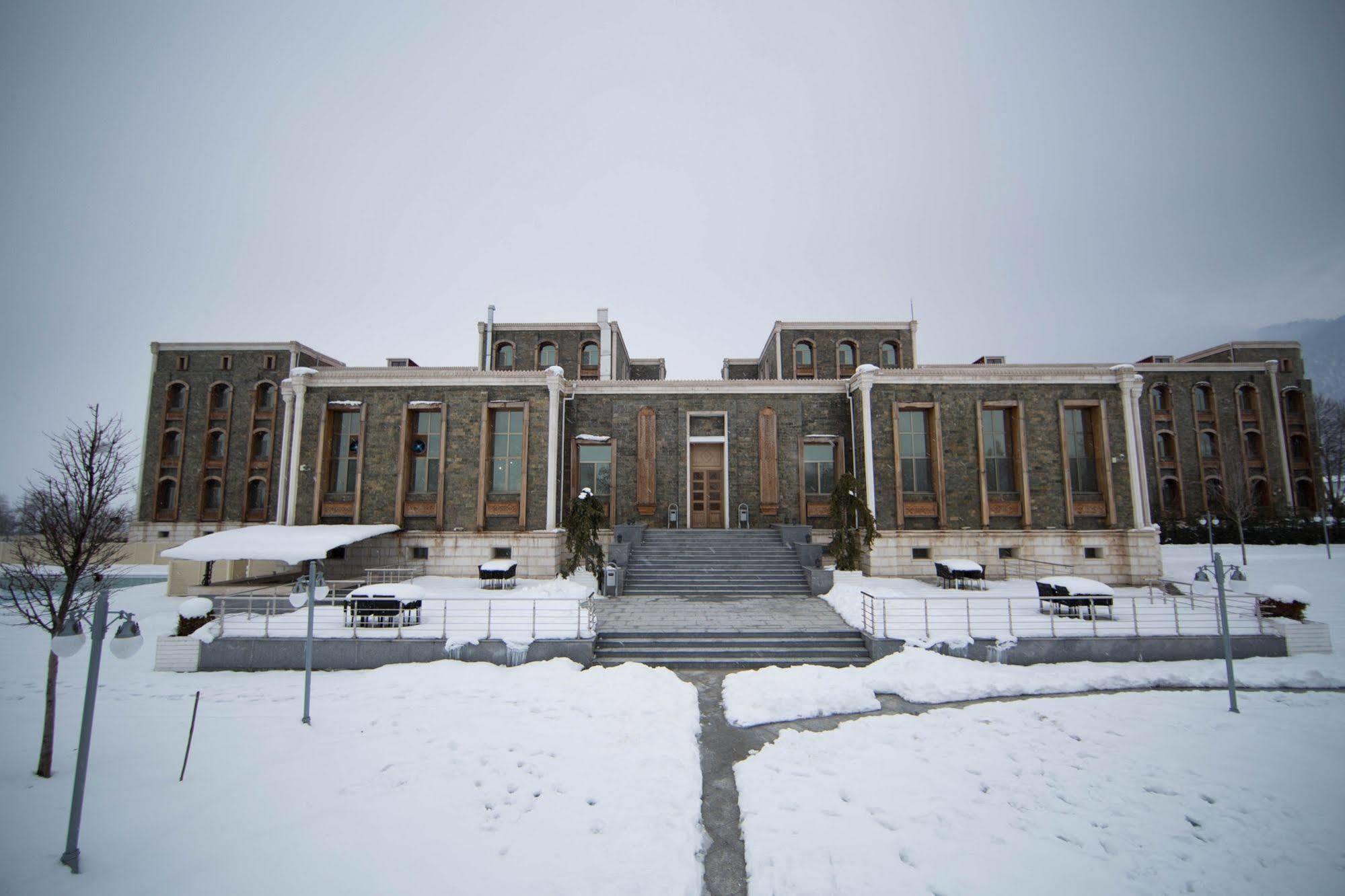 Qafqaz Karvansaray Hotel Gabala Bagian luar foto