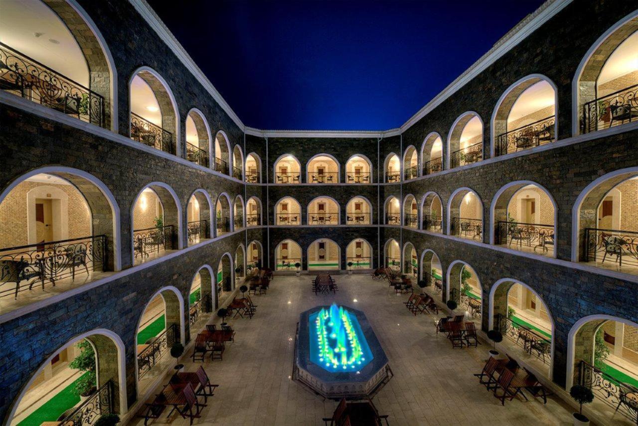 Qafqaz Karvansaray Hotel Gabala Bagian luar foto